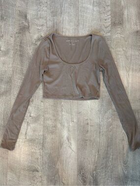 Aeropostale Taupe Ribbed Scoop-Neck Long-Sleeve Crop Top